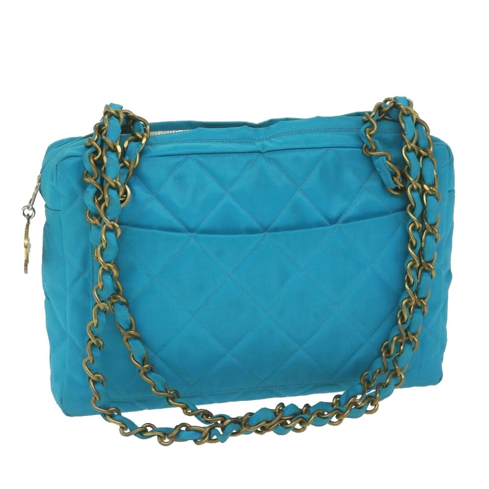 CHANEL Matelasse Shoulder Bag - Picture 8 of 16